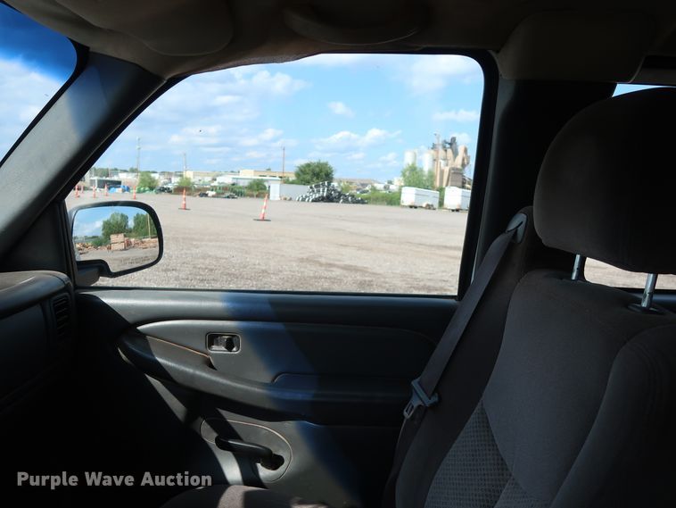 image for item DG4131 2006 Chevrolet Silverado 1500 LS Ext. Cab pickup truck