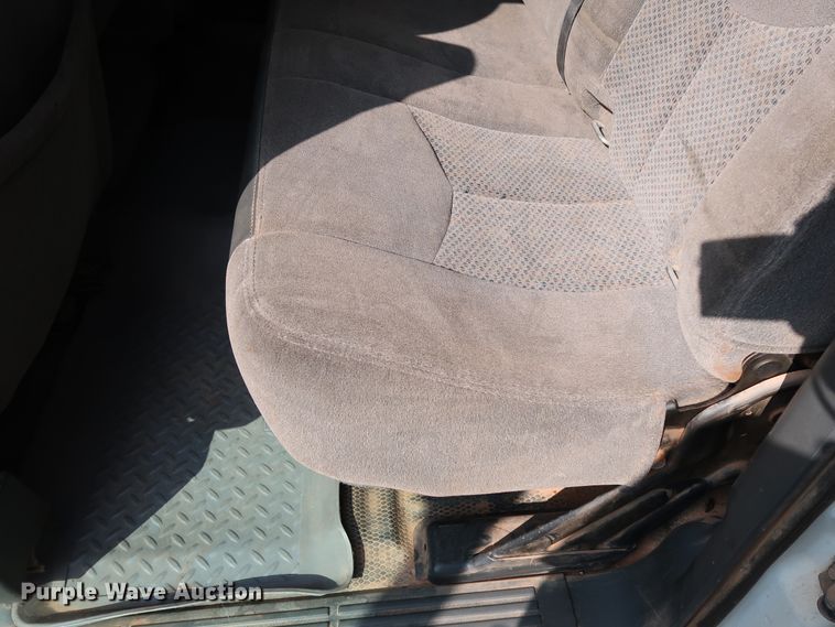 image for item DG4131 2006 Chevrolet Silverado 1500 LS Ext. Cab pickup truck