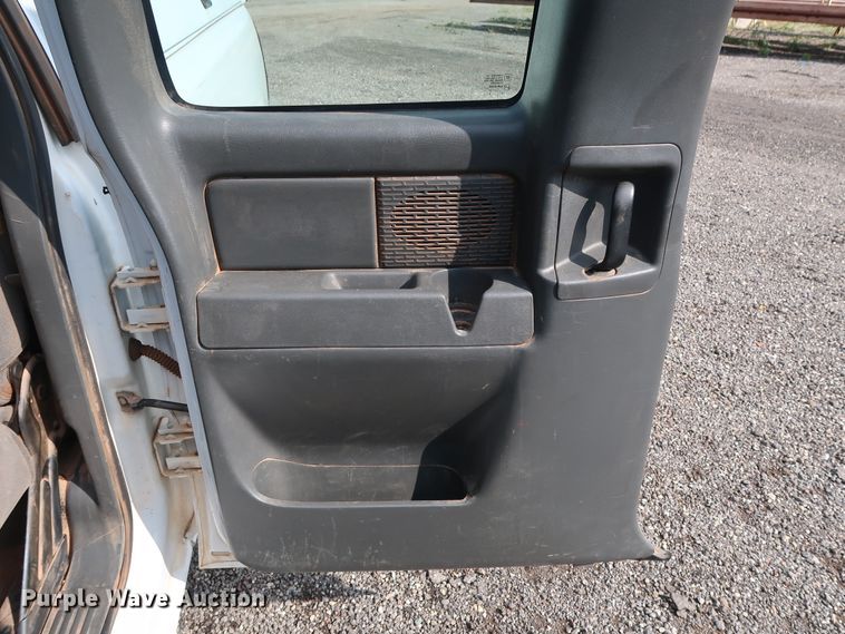 image for item DG4131 2006 Chevrolet Silverado 1500 LS Ext. Cab pickup truck