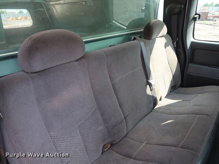 image for item DG4131 2006 Chevrolet Silverado 1500 LS Ext. Cab pickup truck