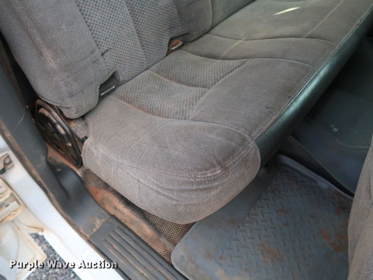 image for item DG4131 2006 Chevrolet Silverado 1500 LS Ext. Cab pickup truck