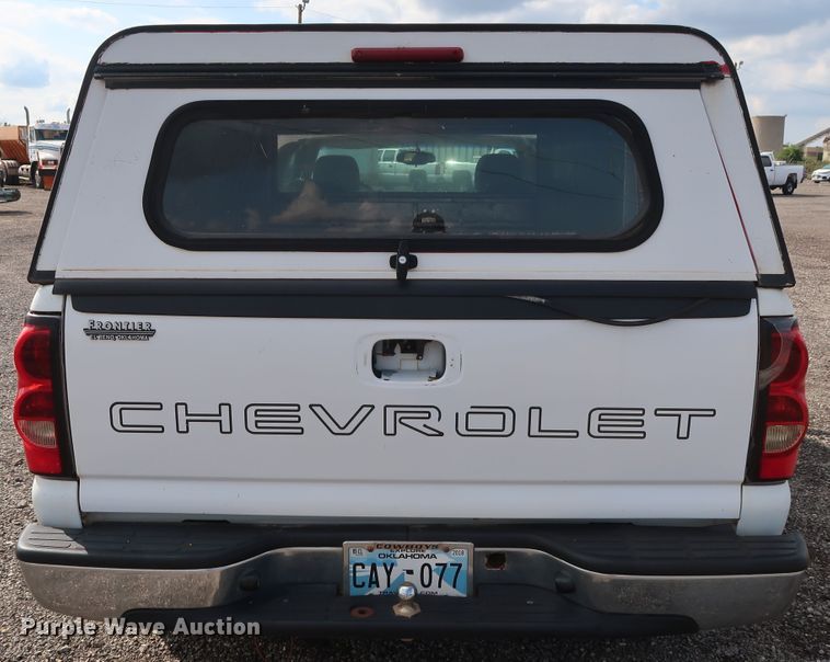 image for item DG4131 2006 Chevrolet Silverado 1500 LS Ext. Cab pickup truck