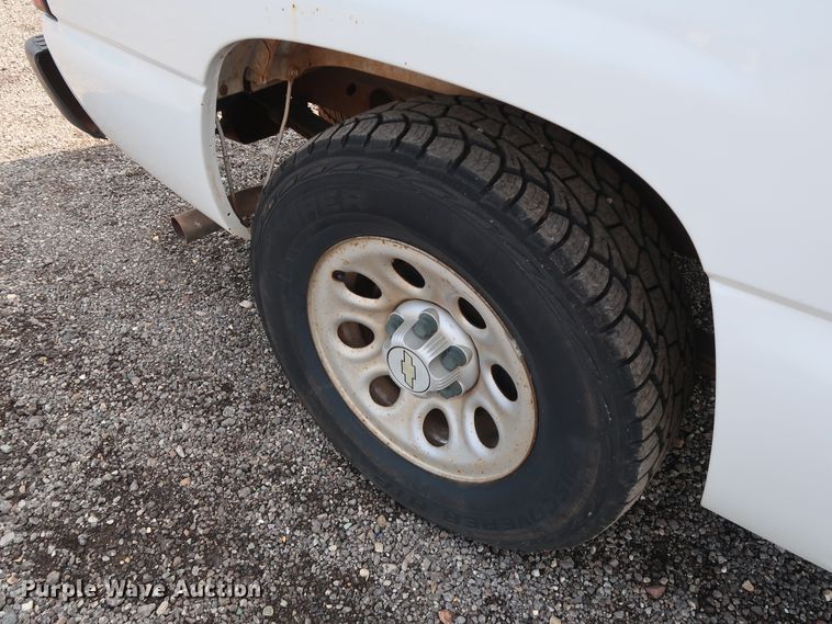image for item DG4131 2006 Chevrolet Silverado 1500 LS Ext. Cab pickup truck