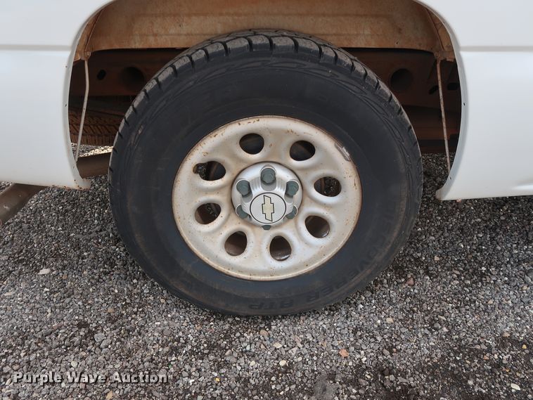 image for item DG4131 2006 Chevrolet Silverado 1500 LS Ext. Cab pickup truck