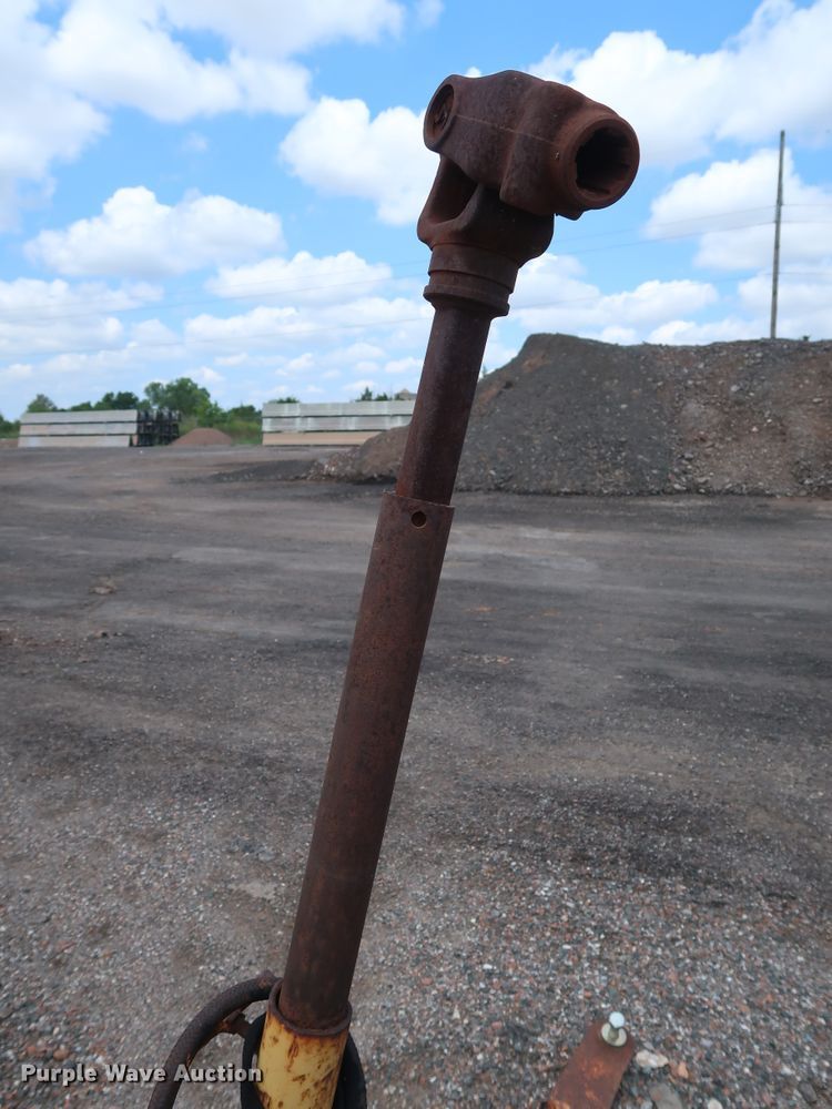 image for item DG4136 Crisafulli pump