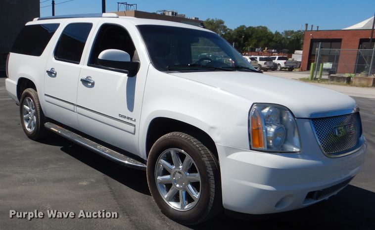 image for item DG4908 2011 GMC Yukon Denali XL SUV