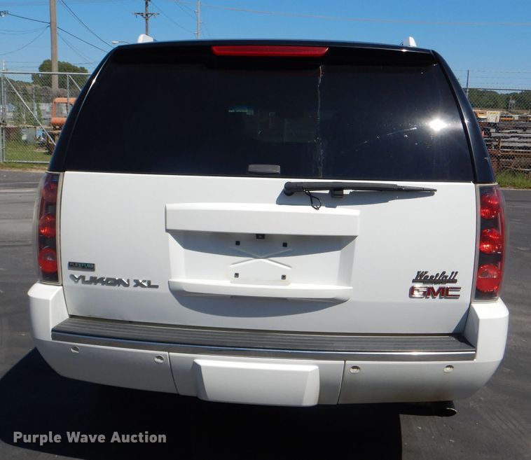 image for item DG4908 2011 GMC Yukon Denali XL SUV