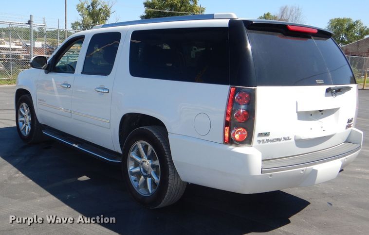 image for item DG4908 2011 GMC Yukon Denali XL SUV