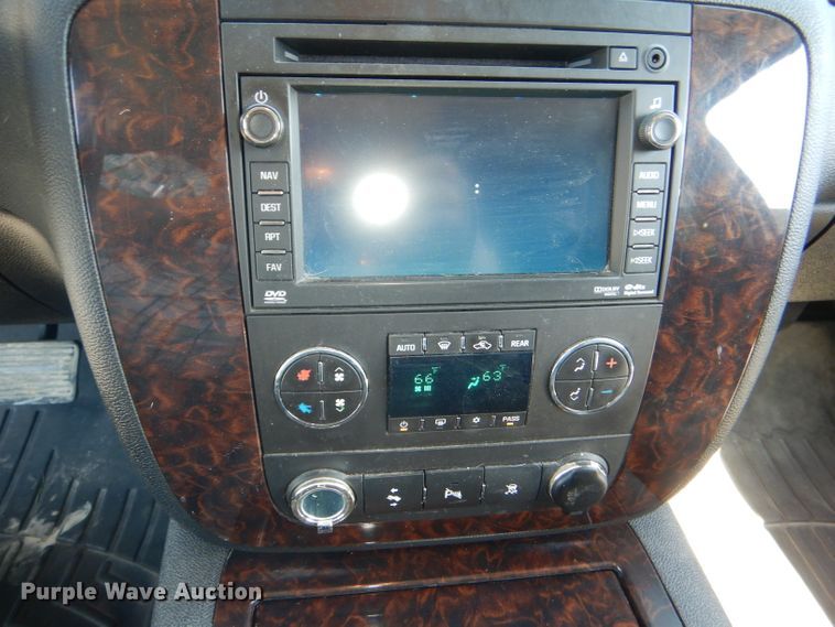 image for item DG4908 2011 GMC Yukon Denali XL SUV