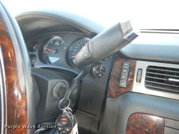 image for item DG4908 2011 GMC Yukon Denali XL SUV