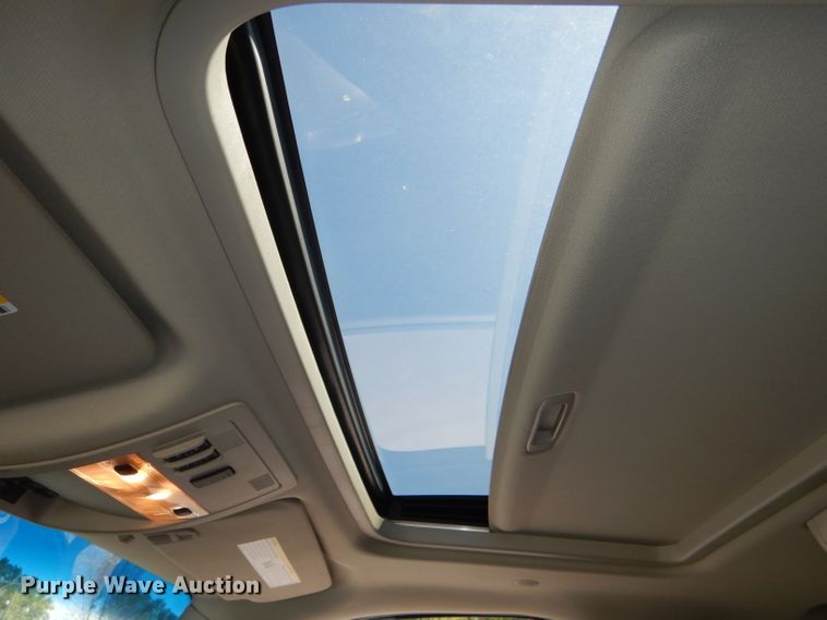 image for item DG4908 2011 GMC Yukon Denali XL SUV