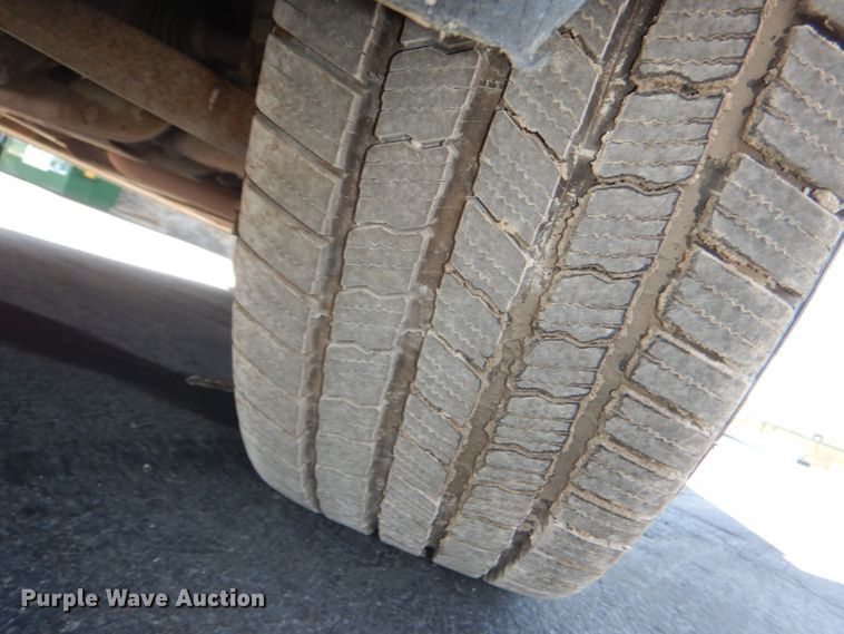 image for item DG4908 2011 GMC Yukon Denali XL SUV