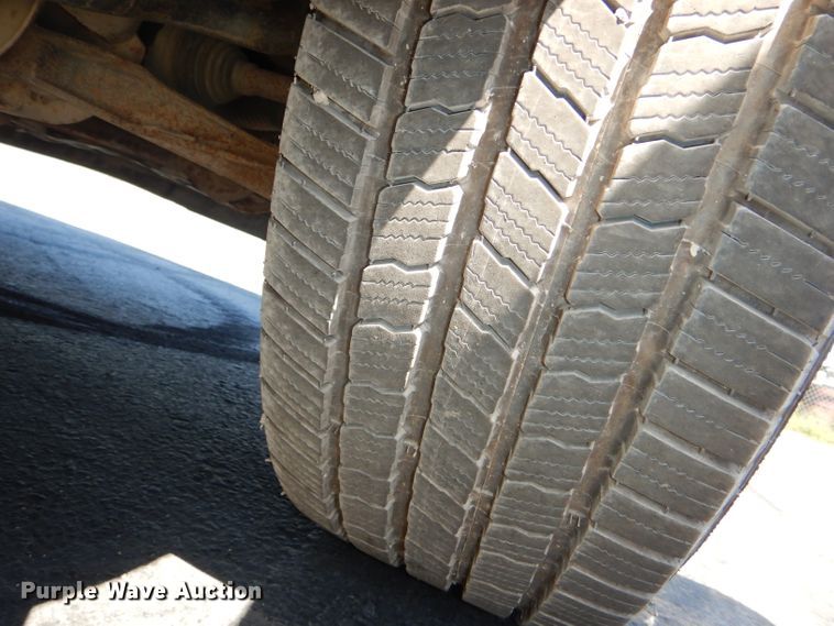 image for item DG4908 2011 GMC Yukon Denali XL SUV