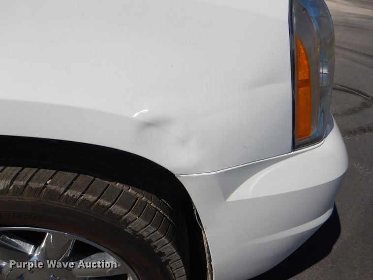 image for item DG4908 2011 GMC Yukon Denali XL SUV