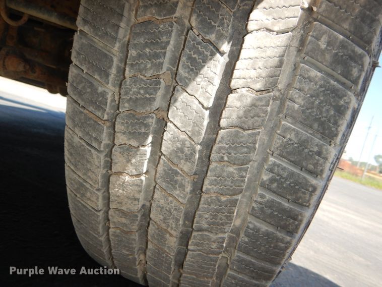 image for item DG4908 2011 GMC Yukon Denali XL SUV