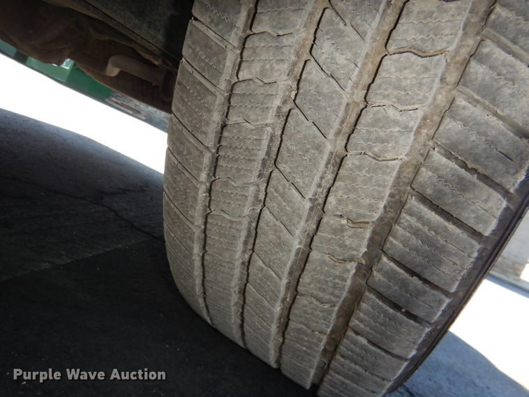 image for item DG4908 2011 GMC Yukon Denali XL SUV