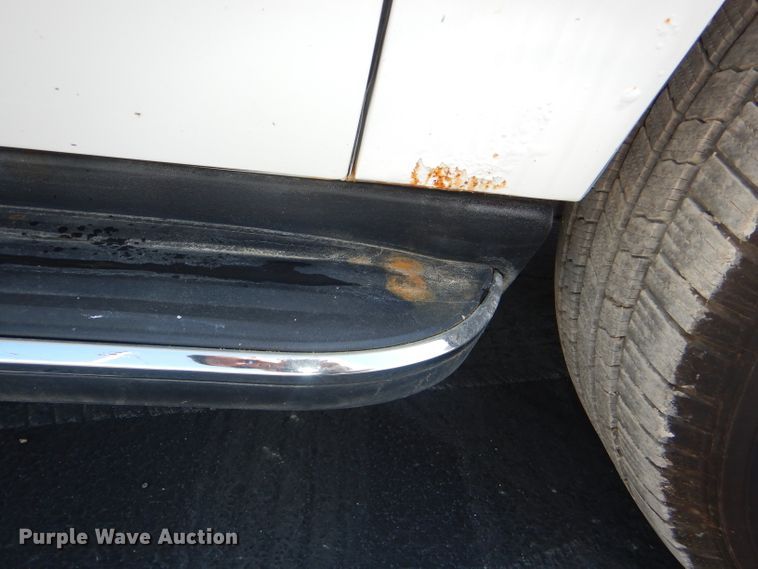 image for item DG4908 2011 GMC Yukon Denali XL SUV