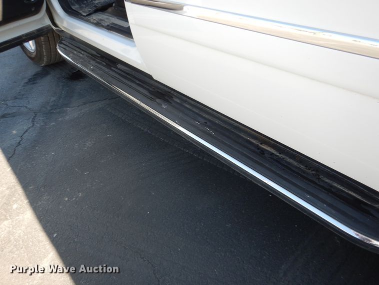 image for item DG4908 2011 GMC Yukon Denali XL SUV