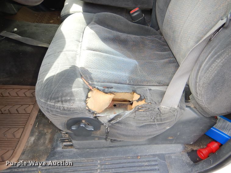 image for item DG4999 2000 Chevrolet Silverado 2500 LS utility bed pickup truck