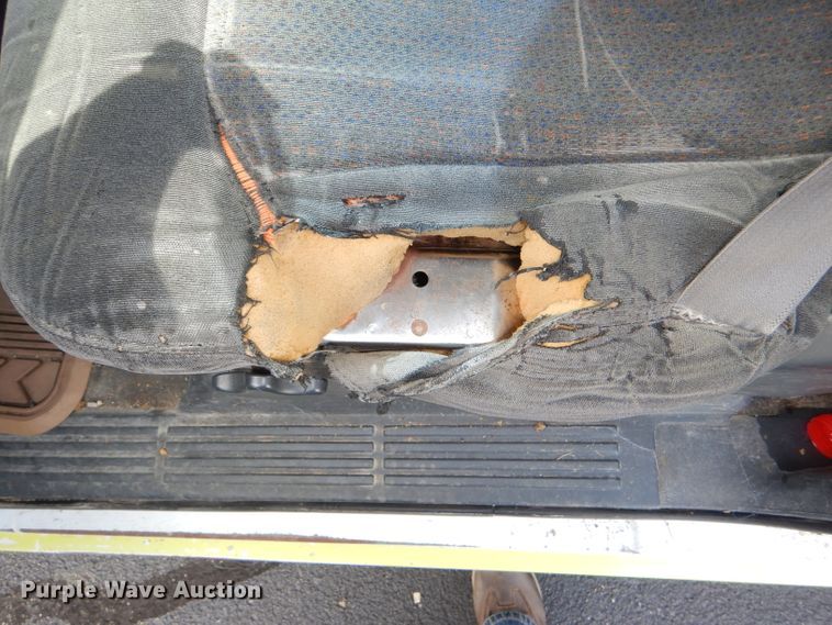 image for item DG4999 2000 Chevrolet Silverado 2500 LS utility bed pickup truck