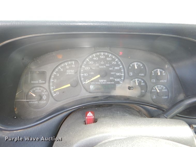 image for item DG4999 2000 Chevrolet Silverado 2500 LS utility bed pickup truck