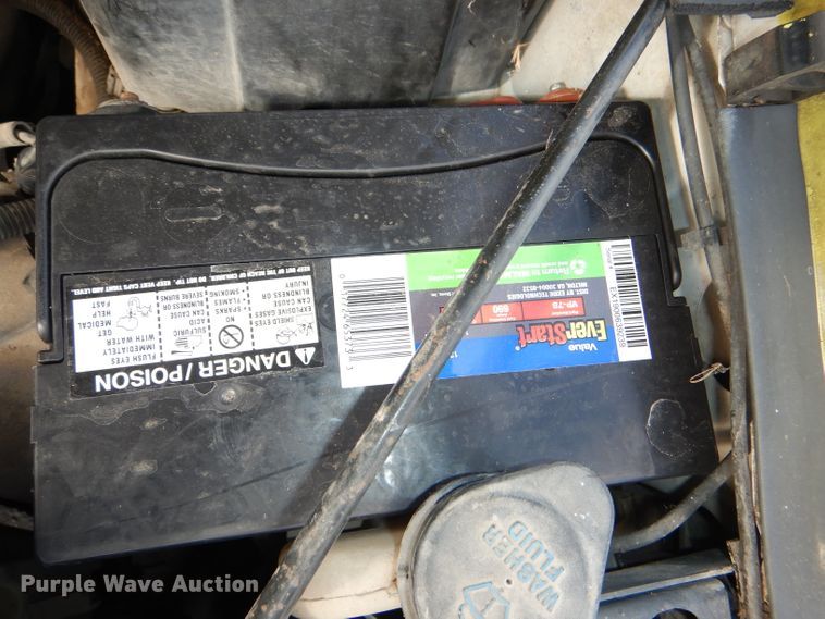 image for item DG4999 2000 Chevrolet Silverado 2500 LS utility bed pickup truck