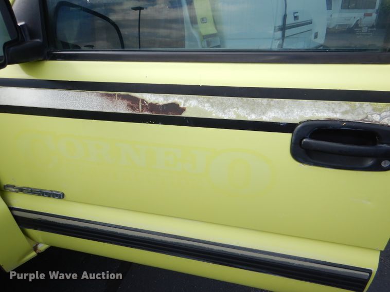 image for item DG4999 2000 Chevrolet Silverado 2500 LS utility bed pickup truck