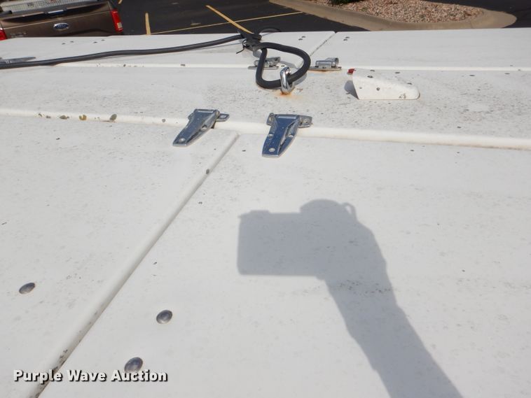 image for item DG4999 2000 Chevrolet Silverado 2500 LS utility bed pickup truck