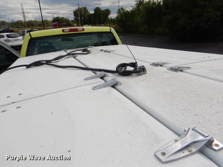 image for item DG4999 2000 Chevrolet Silverado 2500 LS utility bed pickup truck