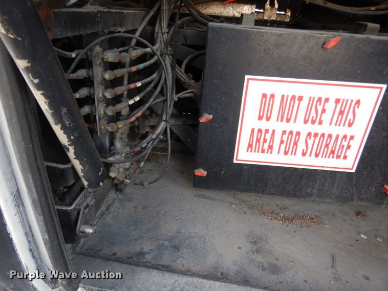 image for item DG5839 2000 Van Hool T2145 coach bus