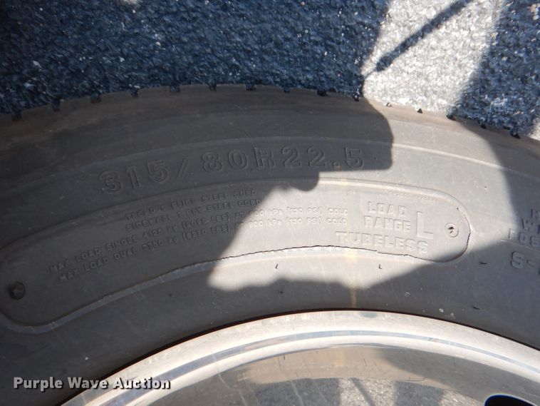 image for item DG5839 2000 Van Hool T2145 coach bus