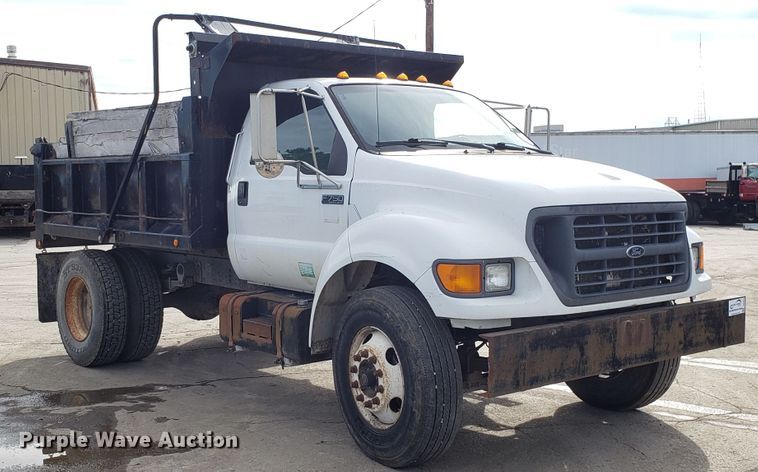 image for item DG7516 2000 Ford F750 Super Duty dump truck