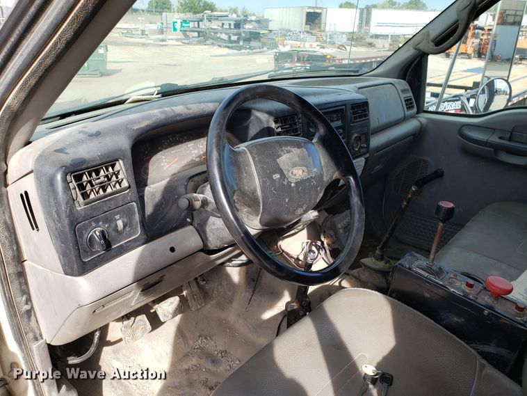 image for item DG7516 2000 Ford F750 Super Duty dump truck