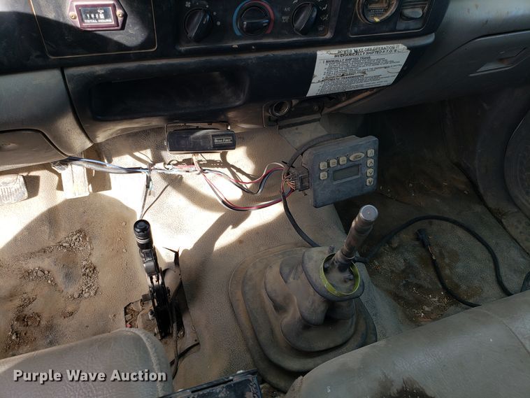 image for item DG7516 2000 Ford F750 Super Duty dump truck