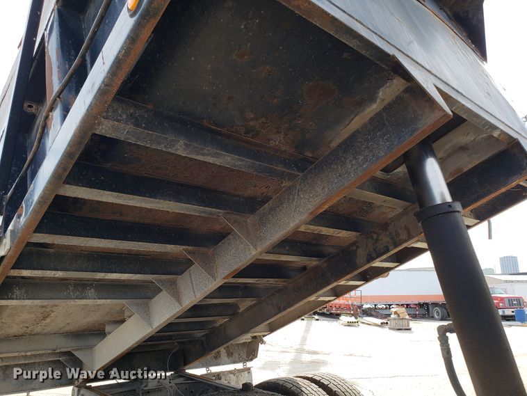 image for item DG7516 2000 Ford F750 Super Duty dump truck