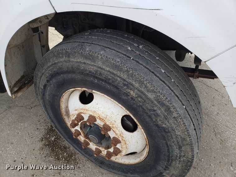 image for item DG7516 2000 Ford F750 Super Duty dump truck