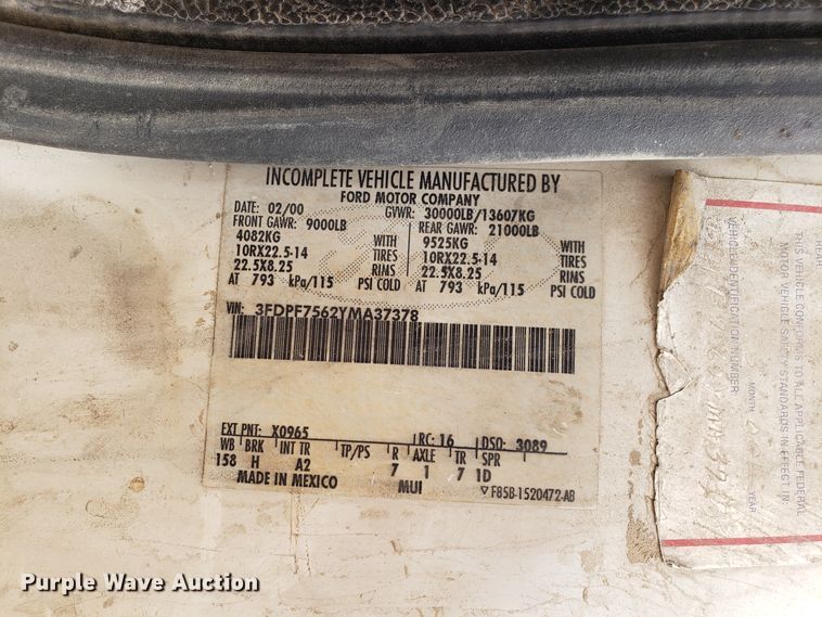 image for item DG7516 2000 Ford F750 Super Duty dump truck