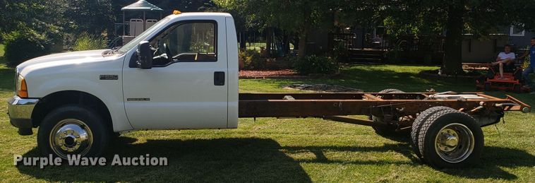 image for item DG7527 2001 Ford F550 truck cab and chassis