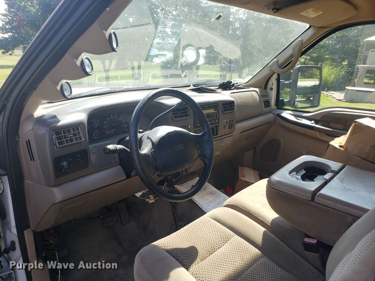 image for item DG7527 2001 Ford F550 truck cab and chassis