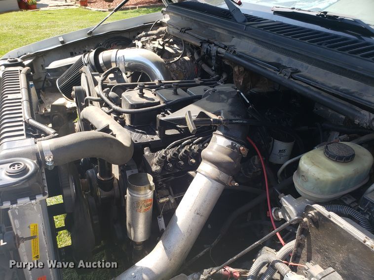 image for item DG7527 2001 Ford F550 truck cab and chassis