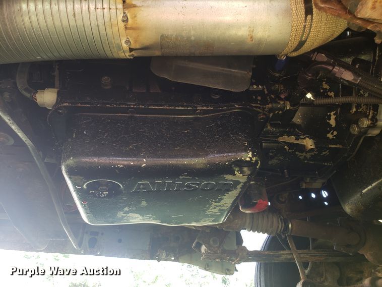 image for item DG7527 2001 Ford F550 truck cab and chassis