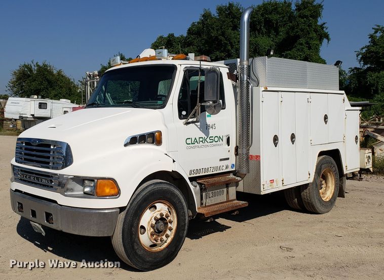 image for item DG7535 2006 Sterling Acterra service truck with crane