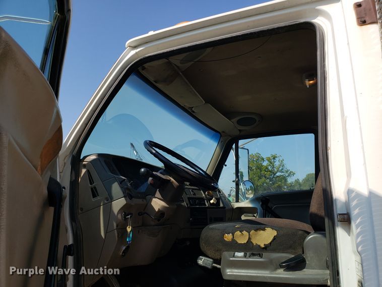 image for item DG7535 2006 Sterling Acterra service truck with crane