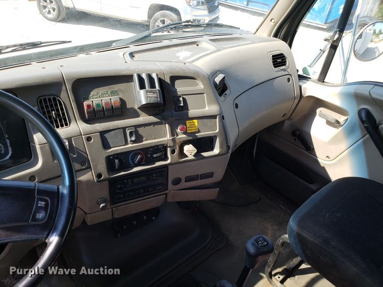 image for item DG7535 2006 Sterling Acterra service truck with crane