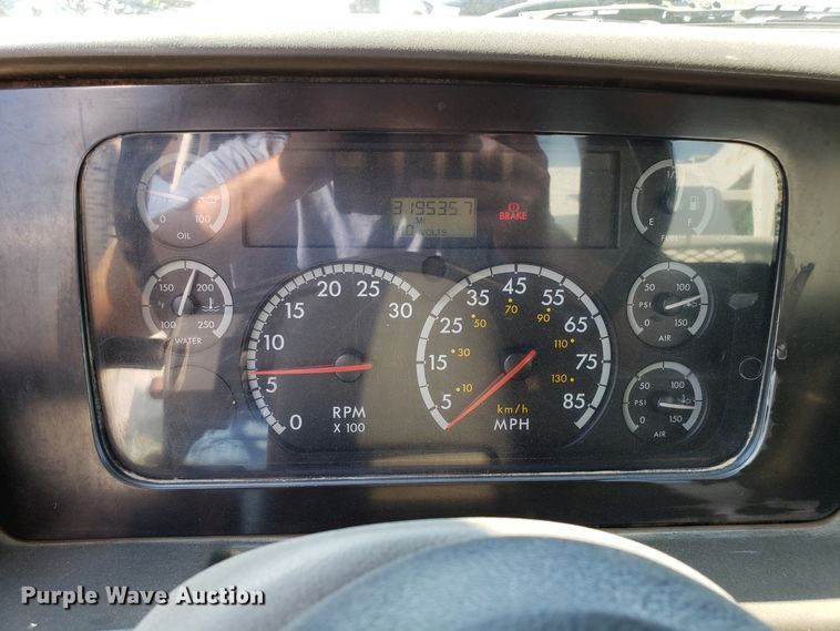 image for item DG7535 2006 Sterling Acterra service truck with crane