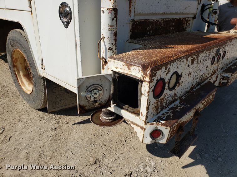 image for item DG7535 2006 Sterling Acterra service truck with crane