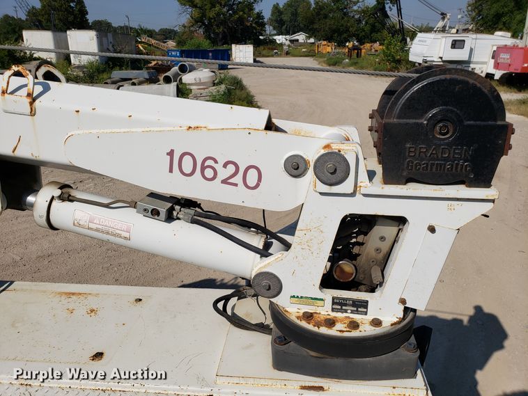 image for item DG7535 2006 Sterling Acterra service truck with crane