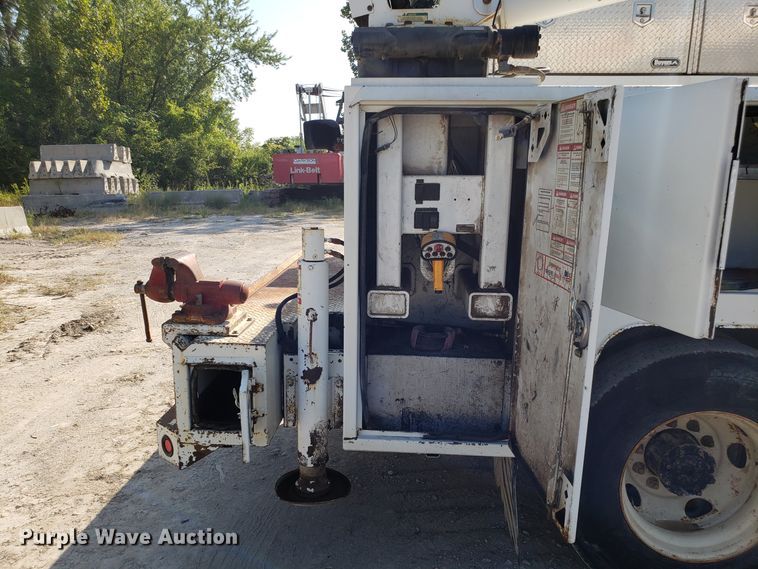 image for item DG7535 2006 Sterling Acterra service truck with crane