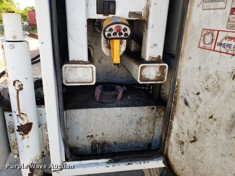 image for item DG7535 2006 Sterling Acterra service truck with crane