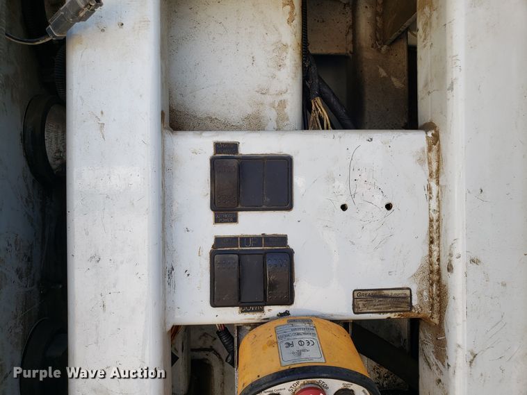 image for item DG7535 2006 Sterling Acterra service truck with crane